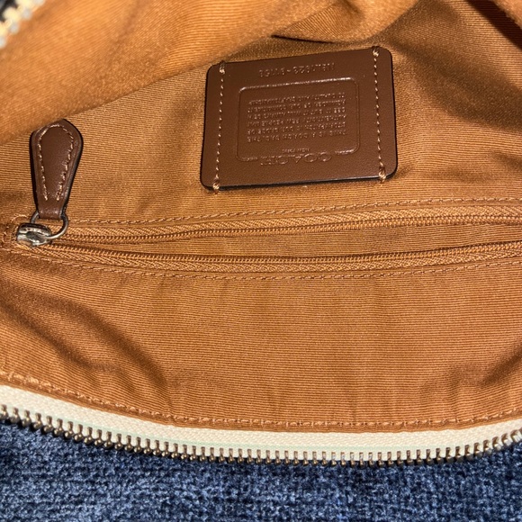 Coach Cream Leather Crossbody Bag - Picture 4 of 6